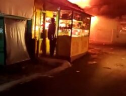 22 Kios Oleh-oleh Pedagang Dikawasan Wisata Taman Cibodas Ludes Di Lalap Sijago Merah
