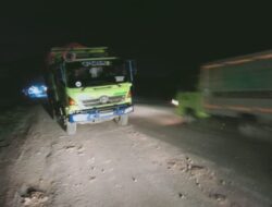 Masih Ada Ceceran Tanah dan Antrian Kendaraan di Lokasi Aktivitas Pengurugan di Desa Parigi Dinilai Masih Wajar?