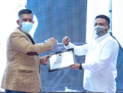 PWI Provinsi Banten Berikan Piagam Penghargaan KIP Kepada Andika Dwi