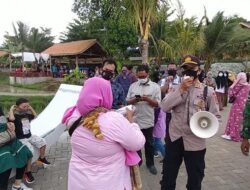 Humas Polres Serang Kota Dan Satgas Covid-19 Kecamatan Curug Himbau Pengunjung MBS 