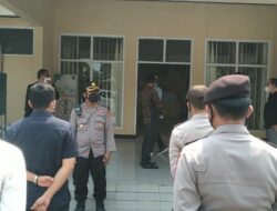 Kapolsek Cipocok Jaya Pimpin Pengamanan Audensi BPPKB Dengan Dishub Kabupaten Serang