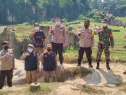Terapkan Protokol kesehatan 5M, Polresta Tangerang dan Satgas PPKM Desa Cikuya Batasi Pengunjung Objek Wisata Tebing Koja