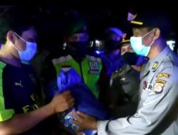 Patroli Skala Besar PPKM Level 4, Polres Serang Kota Berikan Paket Sembako