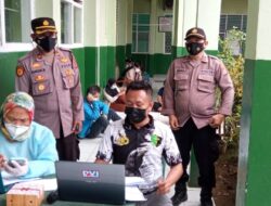 Vaksinasi Covid-19 Masal, Polsek Serang Polres Serang Kota Polda Banten Pastikan Sesuai Prokes