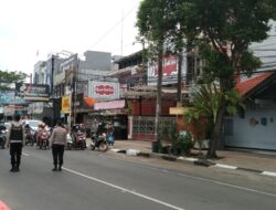 Mengheningkan Cipta HUT RI Ke-76, Polres Serang Kota Polda Banten Hentikan Kendaraan