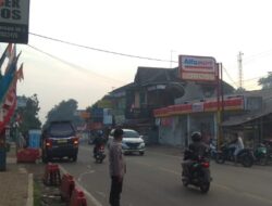 Antisipasi Kepadatan Arus Lalu Lintas, Polsek Baros Intens Gatur Lalin