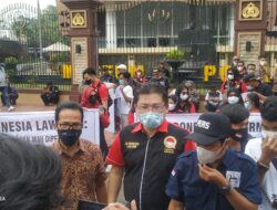 Aksi Damai Puluhan Wartawan dan Advokat LQ Indonesia Lawfirm, Minta Polri Bijak dalam Penerapan UU ITE Terhadap Wartawan