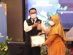 Raih Penghargaan CSR Jabar 2021 Perum Jasa Tirta ll