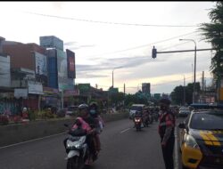 Berikan Pelayanan Kepada Masyarakat, Satsamapta Polres Serkot Polda Banten Gelar Strong Point