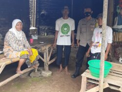 Sambangi Pemukiman Warga Bhabinkamtibmas Polsek Walantaka Polresta Serkot Sampaikan Himbuan Prokes