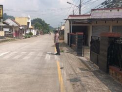  Polsek Pabuaran polresta Serkot Laksanakan Pengaturan Pagi Hari Anggota Polsek Antisipasi Kemacetan