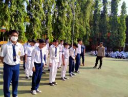 Awal Masuk Sekolah, Anggota Polsek Kasemen Polresta Serkot Berikan Himbauan kepada Para Pelajar