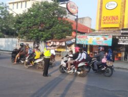 Gatur Lalu lintas di Simpang Lopang Polsek Serang Upaya Harkamtibcarlantas