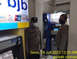 Polsek Ciomas Polresta Serkot Kontrol  ATM dan Sampaikan Pesan Kamtibmas