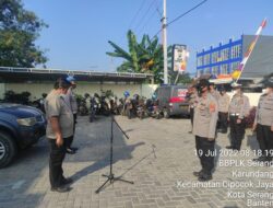 Kanit Intelkam Pimpin Apel Pagi di Polsek Cipocok Jaya Polresta Serkot