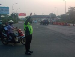 Hindari Kemacetan Pada Pagi Hari, Satlantas Polresta Serkot Gatur Pagi Di Exit Tol Serang Timur