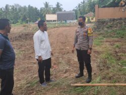 Bersikap Ramah, Anggota Bhabinkamtibmas Polsek Taktakan Polresta Serkot Sapa Warga Masyarakat