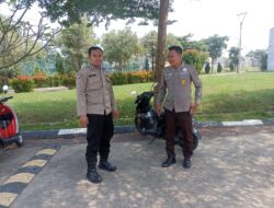 Bhabinkamtibmas Polsek Kramatwatu Polresta Serkot Kunjungi Security di Pos Perumahan Emerald Desa Kramatwatu