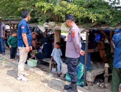 Sampaikan Pesan Kamtibmas, Anggota Polsek Kasemen Polresta Serkot Rutin Patroli Dialogis Dengan Masyarakat.