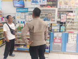 Sampaikan Pesan Kamtibmas, Personel Polsek Pabuaran Polresta Serkot Patroli Ke Waralaba