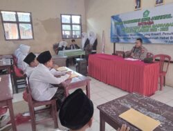 Hadiri Undangan di MTS Jariyatul Islamiyah Anggota Polsek Curug Polresta Serkot Berikan Paparan Bahaya Narkoba Bagi Pelajar