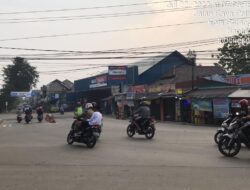 Pengaturan Pagi Lalulintas Polsek Cipocok Jaya Polresta Serkot di Simpang Tiga Cipocok