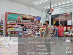 Polsek Kramatwatu Polresta Serkot Patroli Dialogis di Waralaba Alfamart