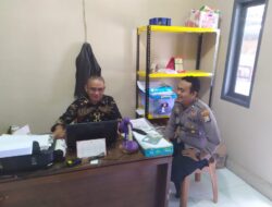 Bhabinkamtibmas Polsek Kramatwatu Polresta Serkot Lakukan Sambang dan Himbauan Kepada Staf Desa Pamengkang