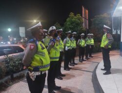Tingkatkan Kualitas Pada Malam Hari, Personel Satlantas Polresta Serkot Lakukan Kegiatan Apel Malam