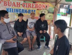 Sambangi Pedagang Kaki Lima, Ka SPK Polsek Taktakan Polresta Serkot Jalin Mitra Kamtibmas