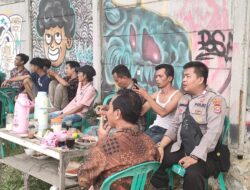 Bhabinkamtimas Polsek Serang Polresta Serkot Menjalin Kemitraan Polri Dengan Tokoh-Tokoh Setempat