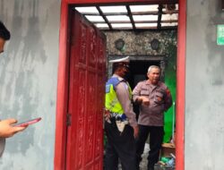 Anggota Piket Polsek Serang Polresta Serkot Cek TKP Kebakaran Rumah.