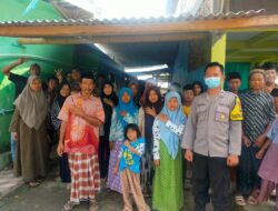 Bhabinkamtibmas Polsek Kasemen Polresta Serkot Sambangi Anak Yatim Memberikan Himbauan Kamtibmas dan Prokes Di Desa Binaan