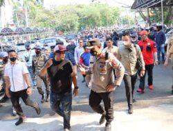 Polisi kawal jalannya Aksi Buruh ke DPRD Kabupaten Serang