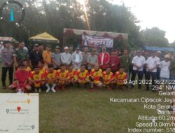 Kegiatan Anggota Bhabinkamtibmas Polsek Cipocok Jaya Polresta Serkot Pengamanan Turnamen Sepakbola