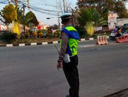 Lalu Lintas Polsek Cipocok Jaya Polresta Serkot Pengatur Pagi Di Jalan Cipocok Bhayangkara