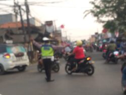 Urai Kemacetan Pada Sore Hari oleh Polsek Serang Polresta Serang