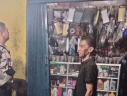 Sambangi Warga Kampung Cikarenda Saat Anggota Polsek Pabuaran Polresta Serkot Berpatroli