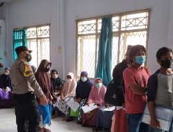 Anjangsana dengan Warga Desa Teluk Terate Dilaksanakan oleh Anggota Polsek Kramatwatu Polresta Serkot