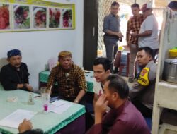 Ajak Yuk Ngopi Wae, Bhabinkamtibmas Polsek Taktakan Polresta Serkot Silaturahmi dengan Tokoh pemuda