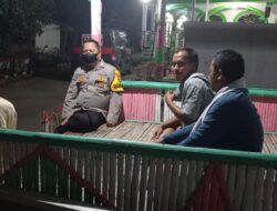 Pak Bhabin laksanakan Binluh di Kampung Cibonteng Sampaikan Himbauan Kamtibmas terhadap warga