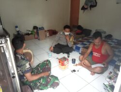 Bhabinkamtibmas Polsek Ciomas Polresta Serkot dan Babinsa Patroli Sosialisasi Bersama