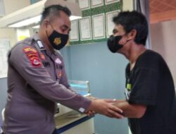 Bripka Eki Setyawan Polsek Kramatwatu Polresta Serkot Bantu Biaya Persalinan Kepada Salah Satu Keluaraga yang Kurang Mampu