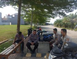 Anggota Polsek Kramatwatu Polresta Serkot Patroli Dialogis dengan Sekuriti Perumahan Emerald