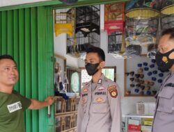 Bhabin Polsek Ciomas Polresta Serkot Sampaikan Prokes Kepada Pedagang Burung