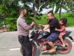 Patroli di Wilayah  Hukum Polsek Kramatwatu Polresta Serkot dan Pembagian Masker