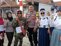  Anggota Polsek Taktakan Polresta Serkot Hadir Pada Acara Pentas Seni Dalam Rangka Hari Kemerdekaan Republik Indonesia