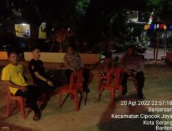 KSPKT III Polsek Cipocok Jaya Polresta Serkot Menyampaikan Pesan-pesan Kamtibmas Saat Berpatroli