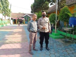 Anggota Polsek Kramatwatu Polresta Serkot Sambang Desa dalam Rangka Ciptakan Rasa Aman Terhadap Masyarakat