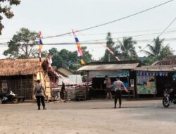 Polsek Pabuaran Polresta Serkot Laksanakan Pengaturan Pagi di Depan Kampus